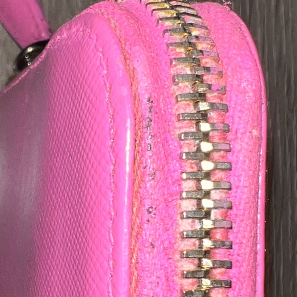 Prada Long Wallet Repainted Saffiano Leather - Picture 7 of 17